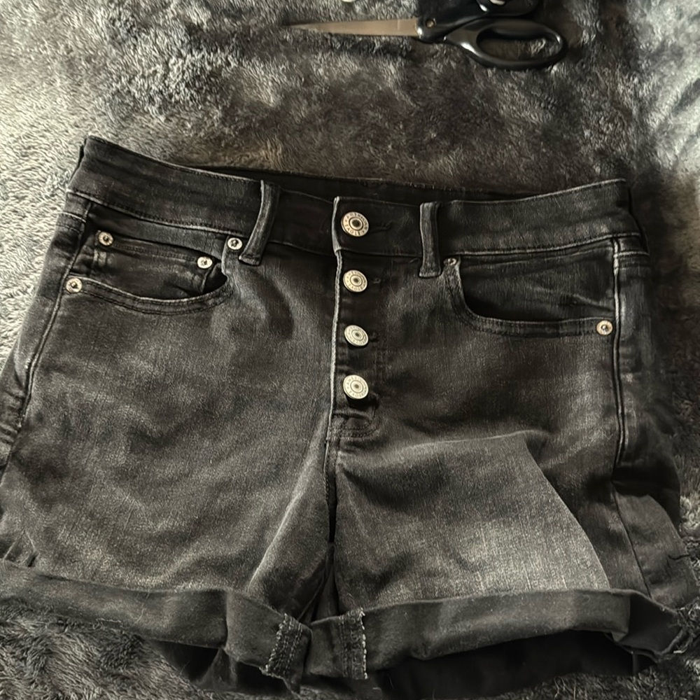Women’s American Eagle Midi Stretch Shorts